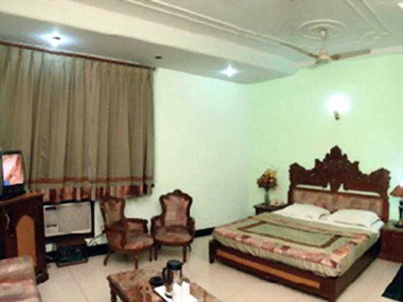 日星赫瑞塔吉酒店 新德里 客房 照片